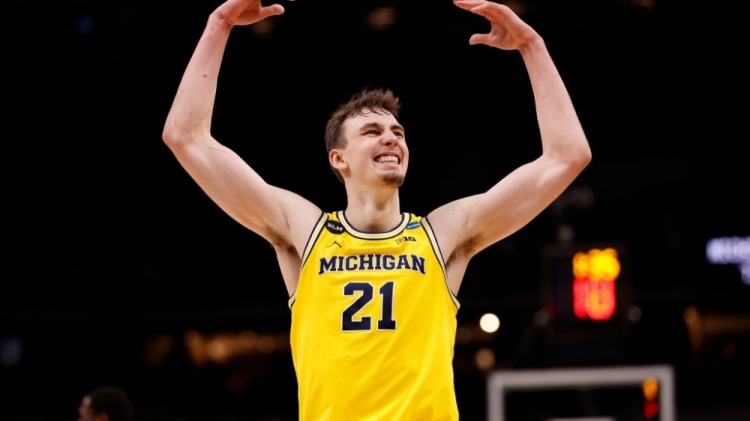 通与盯人策 通与盯人策